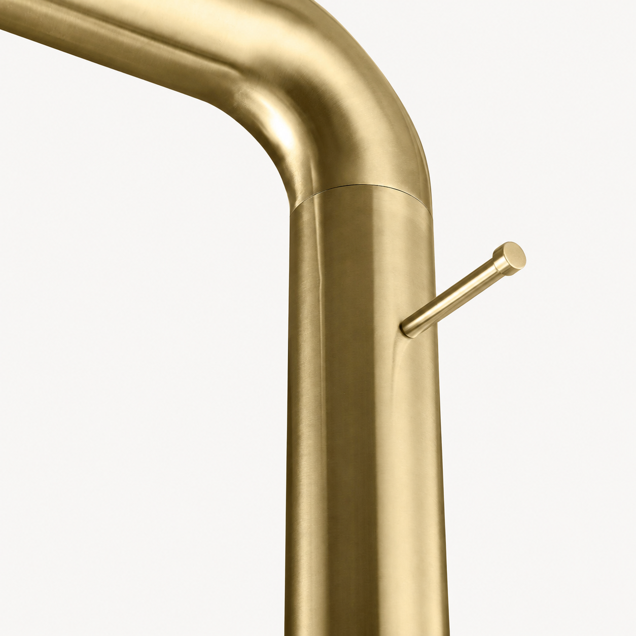 Arden Outdoor Shower · Brushed Gold