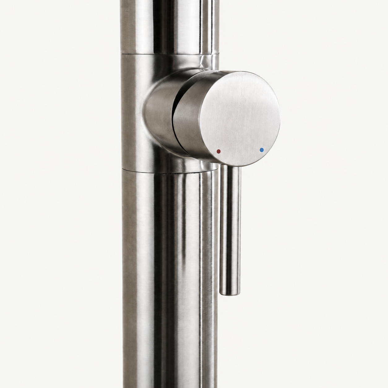 Serena Outdoor Shower · Brushed Silver