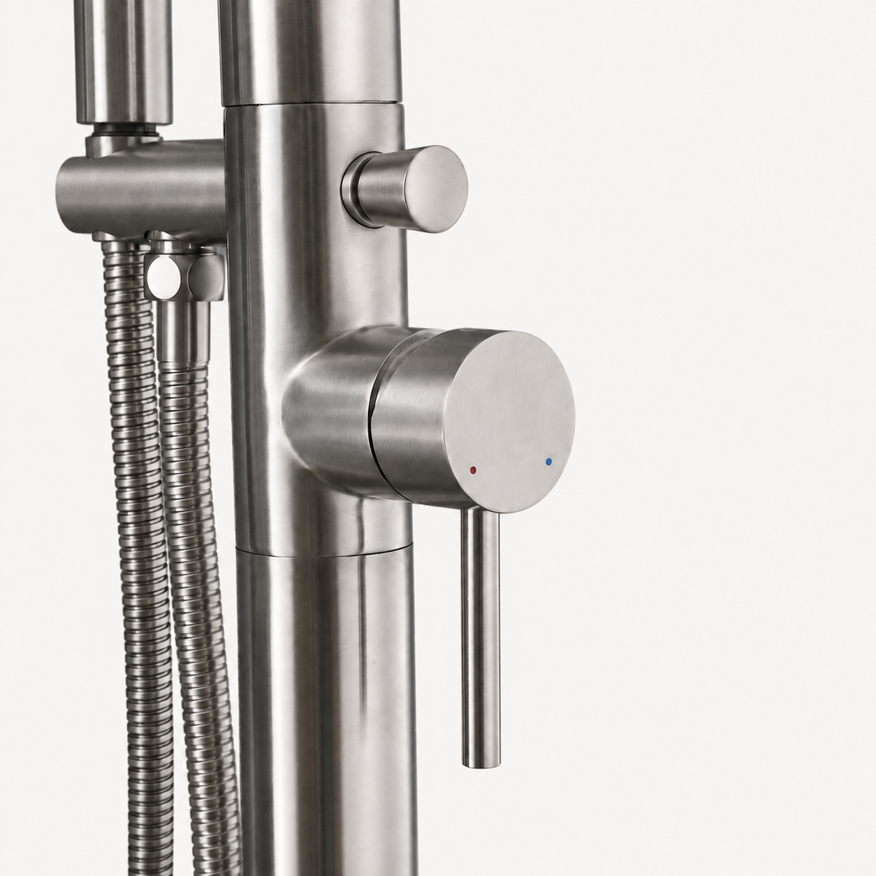 Atlas Outdoor Shower · Brushed Silver
