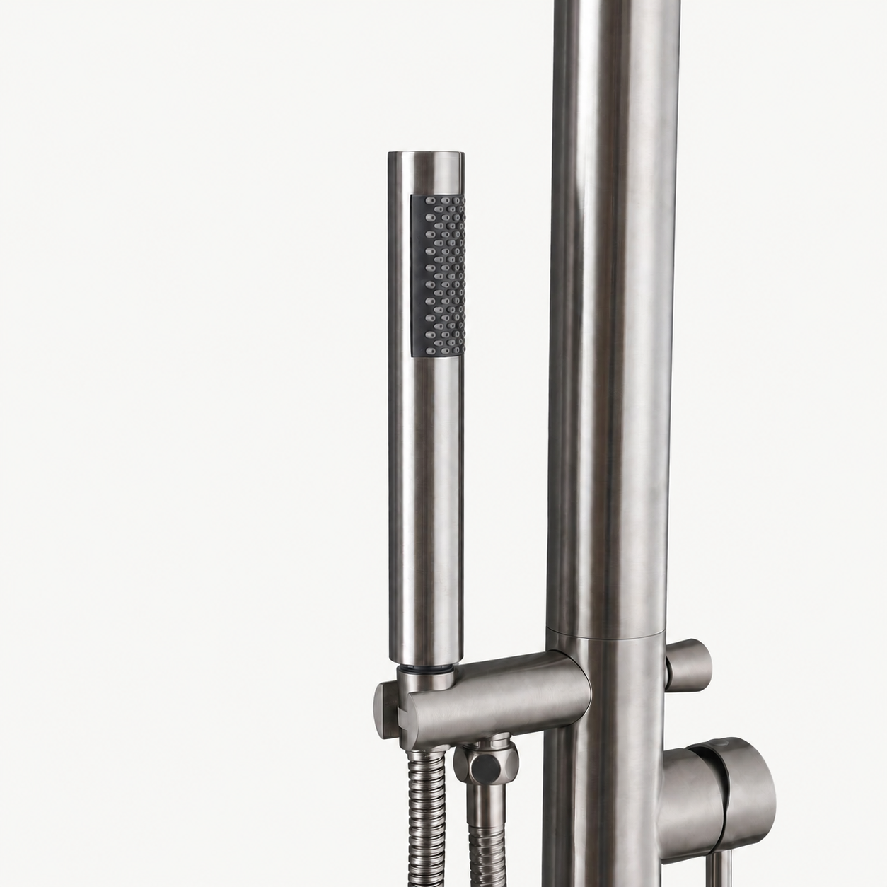 Atlas Outdoor Shower · Brushed Silver