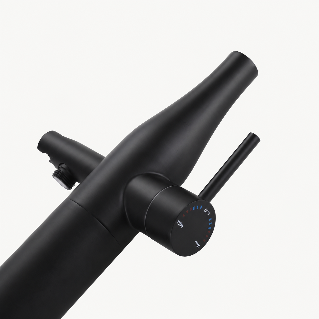 Elias Outdoor Shower · Matte Black