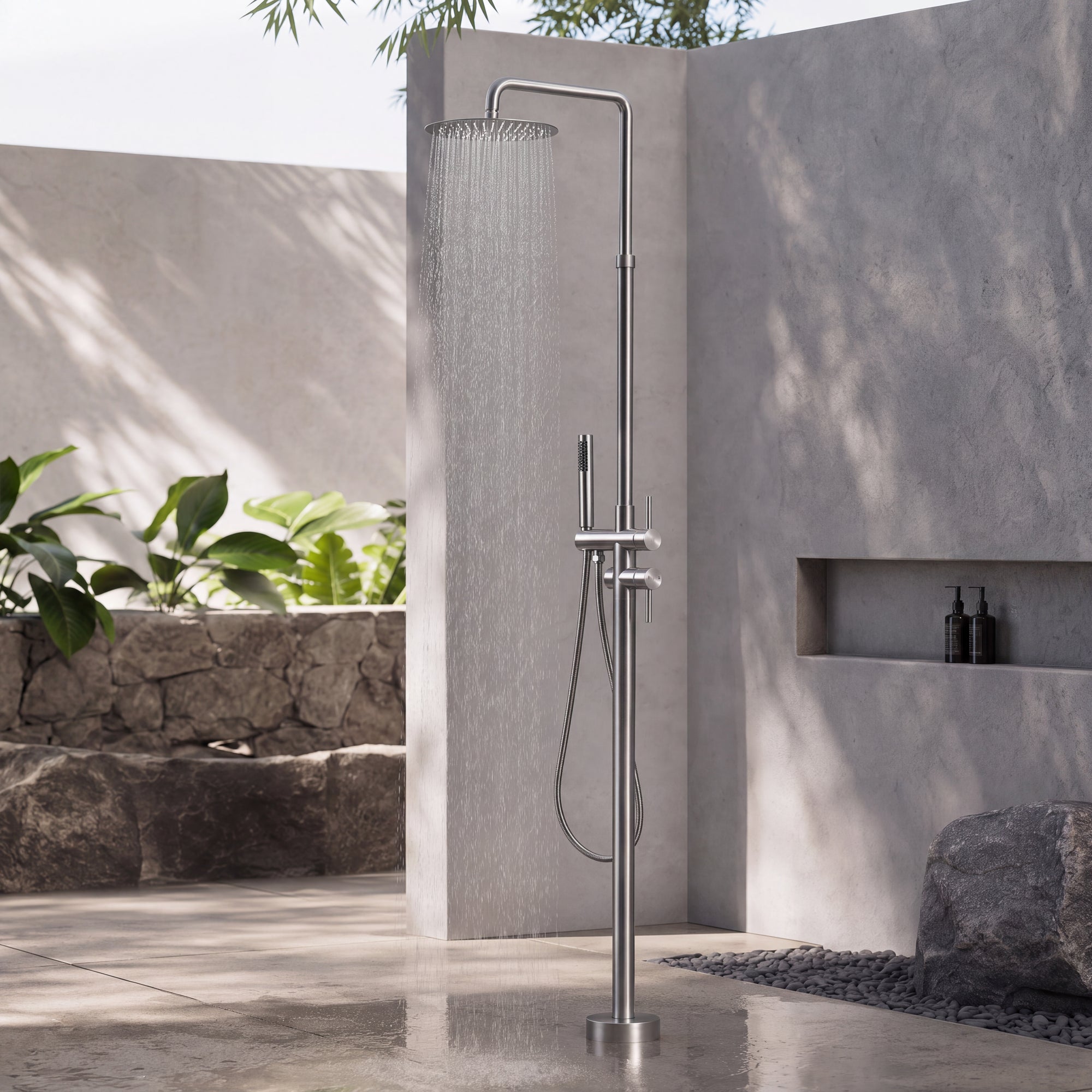Nora Outdoor Shower · Brushed Silver