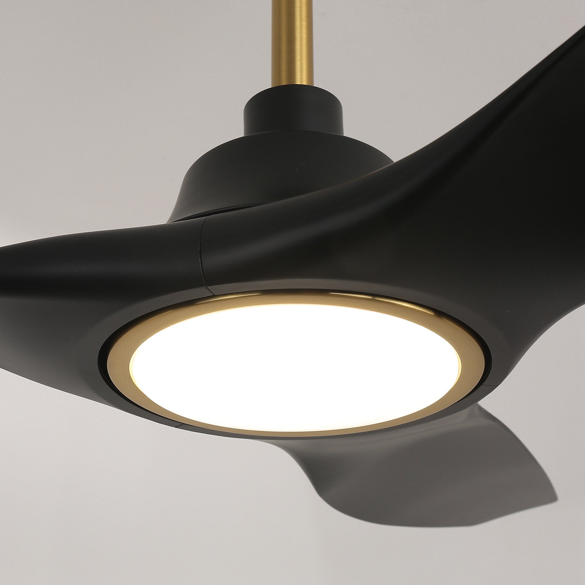 Modern 3-Blade Smart Fan 52"